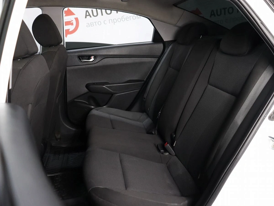 Hyundai Solaris, 2020г., передний привод, автомат