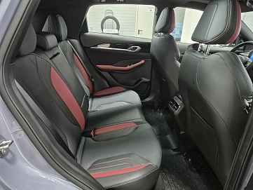 Geely Coolray, 2024г, передний привод, робот