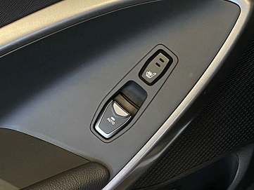 Hyundai Santa Fe, 2014г, передний привод, автомат