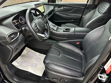 Hyundai Santa Fe, 2021г, полный привод, автомат