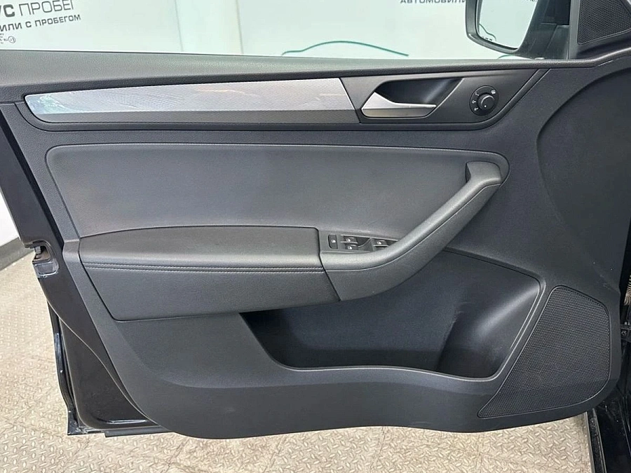 Volkswagen Polo, 2021г., передний привод, механика