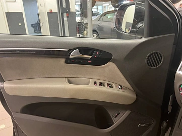 Audi Q7, 2010г, полный привод, автомат