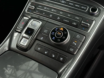 Hyundai Santa Fe, 2021г, полный привод, робот