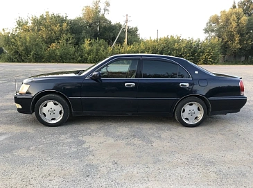 Toyota Crown Majesta, 1999г, задний привод, автомат