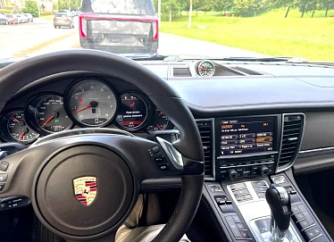 Porsche Panamera, 2011г, полный привод, робот