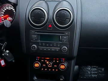 Nissan Qashqai, 2012г, передний привод, механика