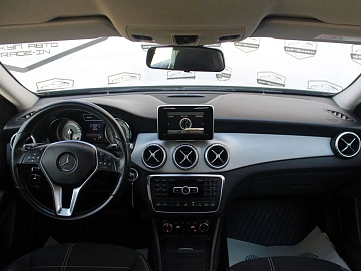 Mercedes-Benz , 2015г., полный привод, робот