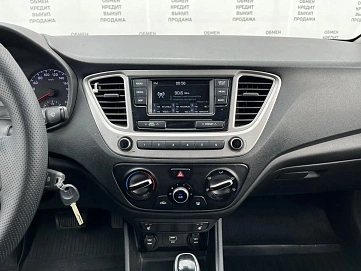 Hyundai Solaris, 2019г., передний привод, автомат