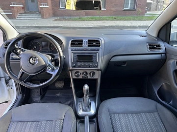 Volkswagen Polo, 2018г., передний привод, автомат