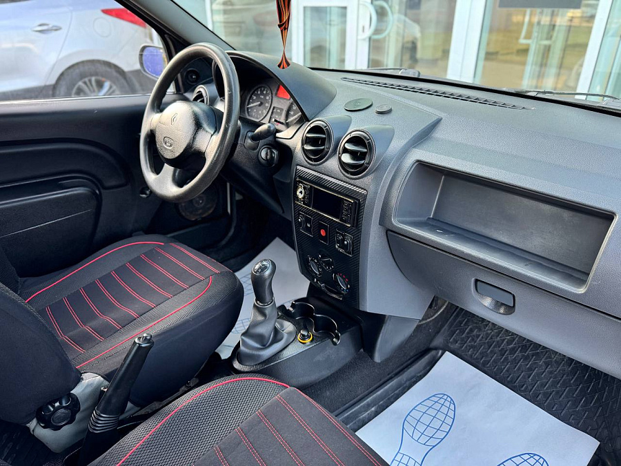Renault Logan, 2007г., передний привод, механика