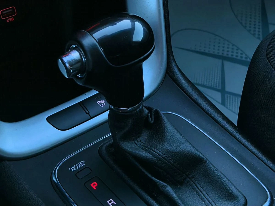 Kia Ceed, 2015г., передний привод, автомат