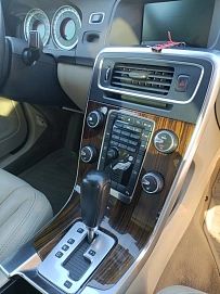 Volvo S60, 2010г, передний привод, робот