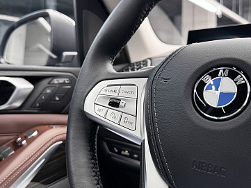 BMW X7, 2023г., полный привод, автомат
