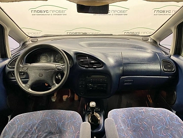 Volkswagen Sharan, 1998г, передний привод, механика