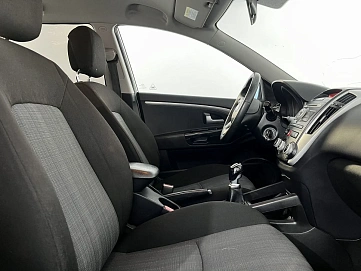 Kia Ceed, 2011г, передний привод, механика