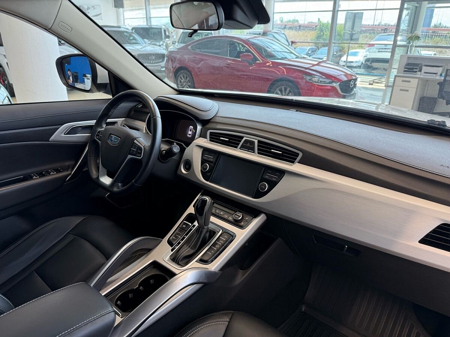Geely Atlas, 2019г., передний привод, автомат