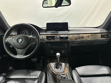 BMW 3 серии, 2006г, задний привод, автомат