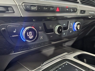 Audi Q7, 2015г, полный привод, автомат