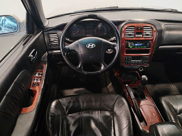 Hyundai Sonata, 2009г, передний привод, механика