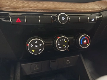 Lada (ВАЗ) Vesta, 2024г, передний привод, механика