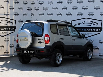 Chevrolet Niva, 2012г, полный привод, механика