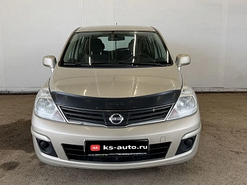Nissan Tiida, 2012г., передний привод, автомат