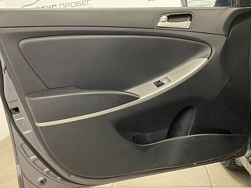 Hyundai Solaris, 2011г, передний привод, механика