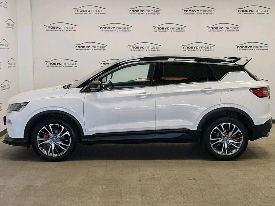 Geely Coolray, 2022г., передний привод, робот