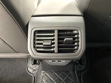 Volkswagen Bora, 2022г, передний привод, робот