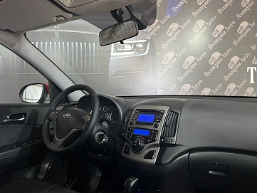 Hyundai i30, 2009г, передний привод, автомат
