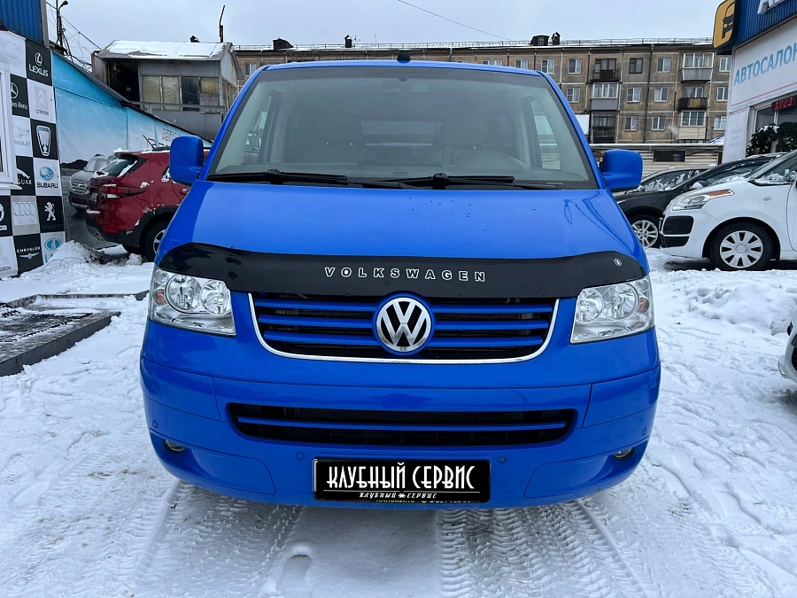 Volkswagen Multivan, 2006г., передний привод, механика