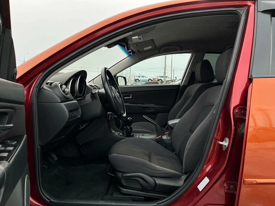Mazda 3, 2008г., передний привод, механика