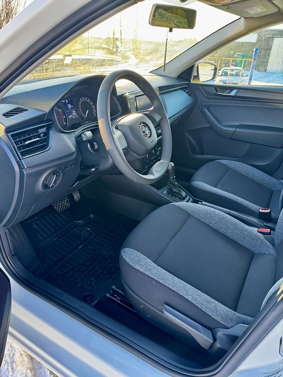 Skoda Rapid, 2021г., передний привод, автомат