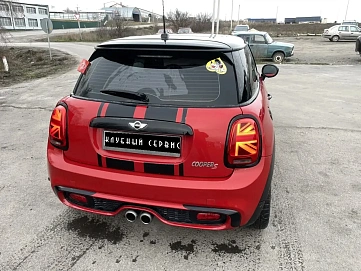 Mini Hatch, 2016г, передний привод, автомат