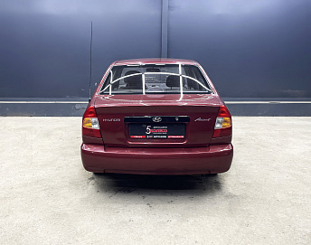 Hyundai Accent, 2005г, передний привод, механика