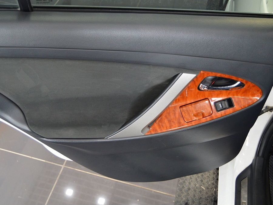 Toyota Camry, 2011г., передний привод, автомат