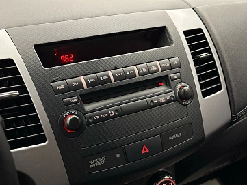Mitsubishi Outlander, 2010г, полный привод, вариатор