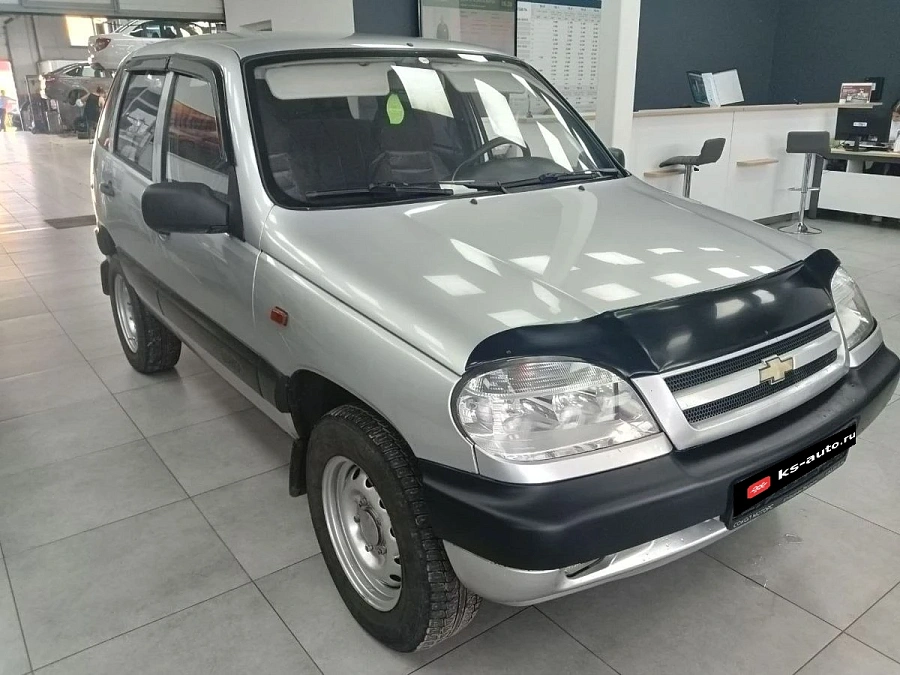 Chevrolet Niva, 2005г., полный привод, механика