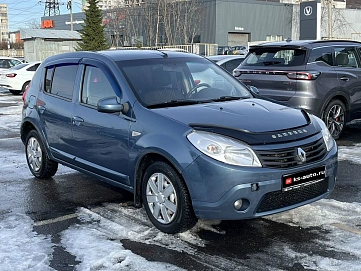 Renault Sandero, 2011г, передний привод, автомат