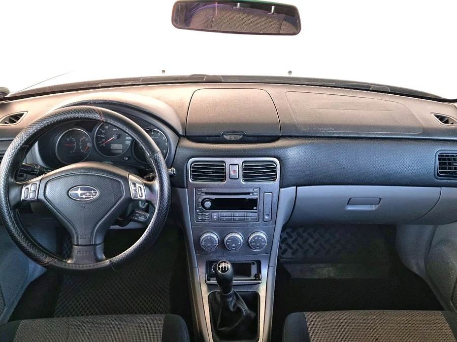 Subaru Forester, 2006г., полный привод, механика