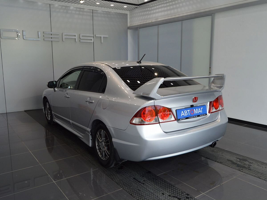 Honda Civic, 2008г., передний привод, вариатор