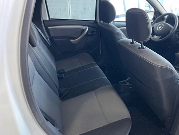 Renault Duster, 2014г, передний привод, автомат