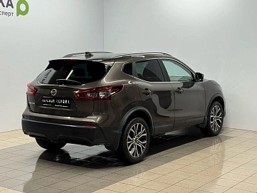 Nissan Qashqai, 2022г, передний привод, вариатор