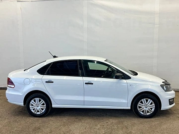 Volkswagen Polo, 2019г, передний привод, механика