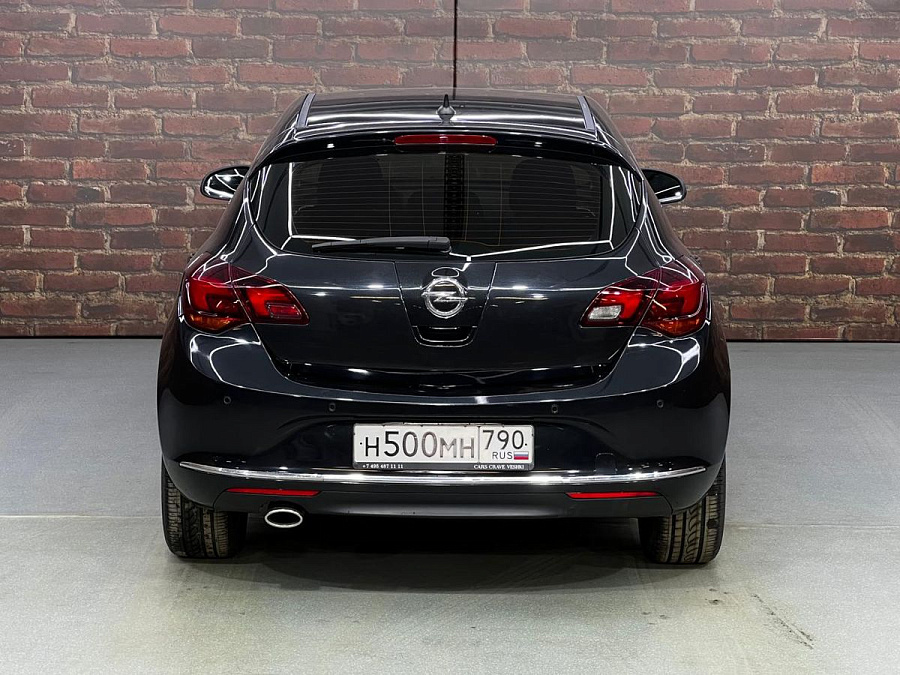 Opel Astra, 2013г., передний привод, автомат