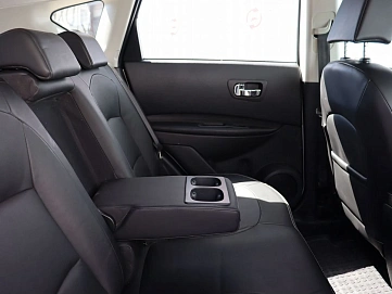 Nissan Qashqai, 2008г, передний привод, механика