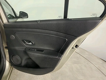 Renault Fluence, 2010г, передний привод, вариатор