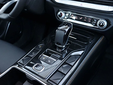 FAW Bestune T77, 2024г, передний привод, робот