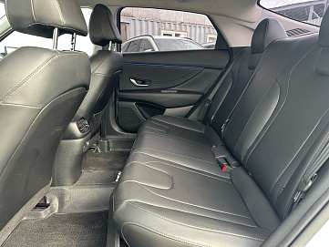 Hyundai Elantra, 2023г, передний привод, автомат