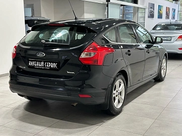 Ford Focus, 2011г, передний привод, робот